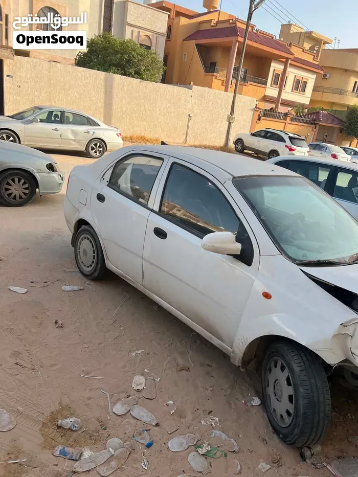 Hyundai Verna 2010 photo 5