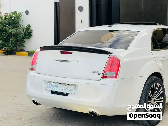 Chrysler 300 2015 photo 3