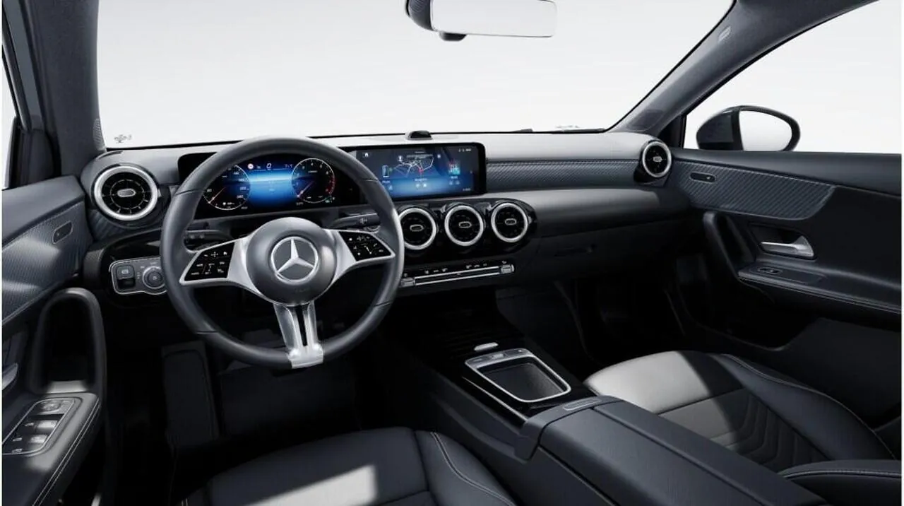 Mercedes-Benz A-Class photo 5
