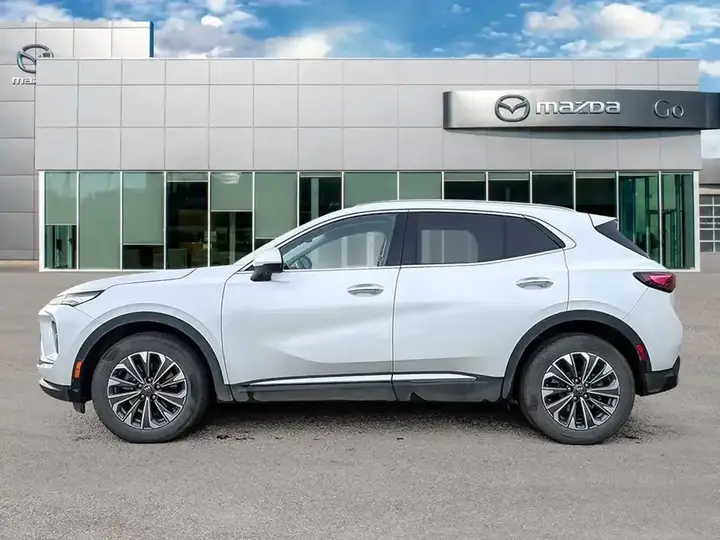 Buick Envision 2024 photo 3