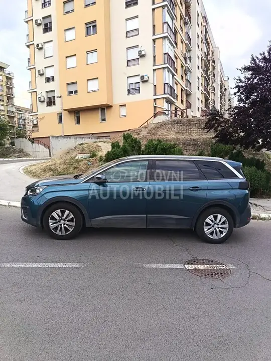 Peugeot 5008 2019 photo 3