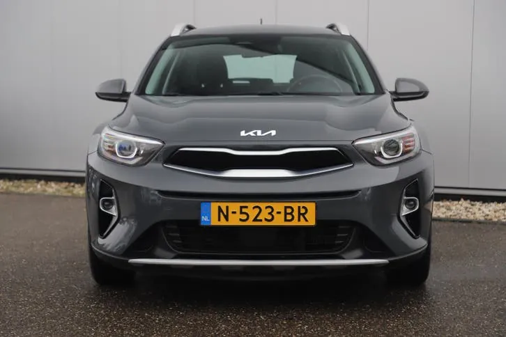 Kia Stonic 2021 photo 2