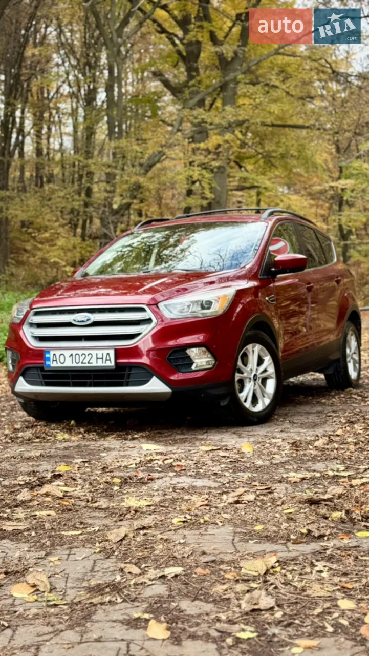 Ford Escape 2018 photo 2
