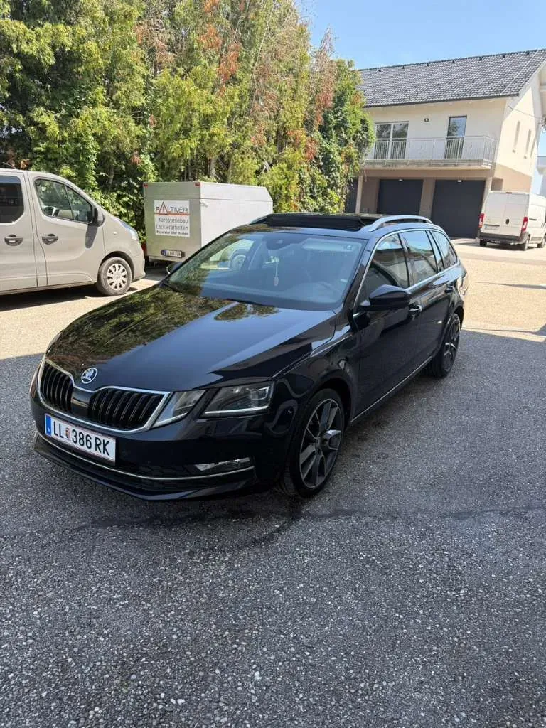 Skoda Octavia 2019 photo 2