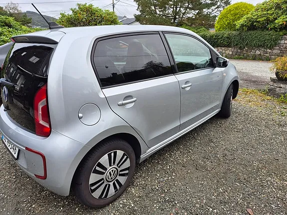 Volkswagen E-Up! 2015 photo 5