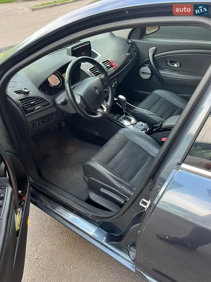 Renault Megane 2015 photo 3