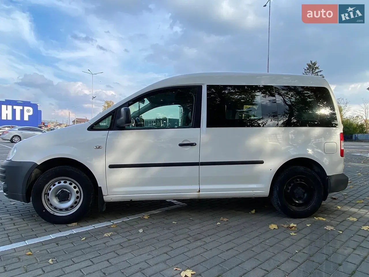 Volkswagen Caddy 2009 photo 4