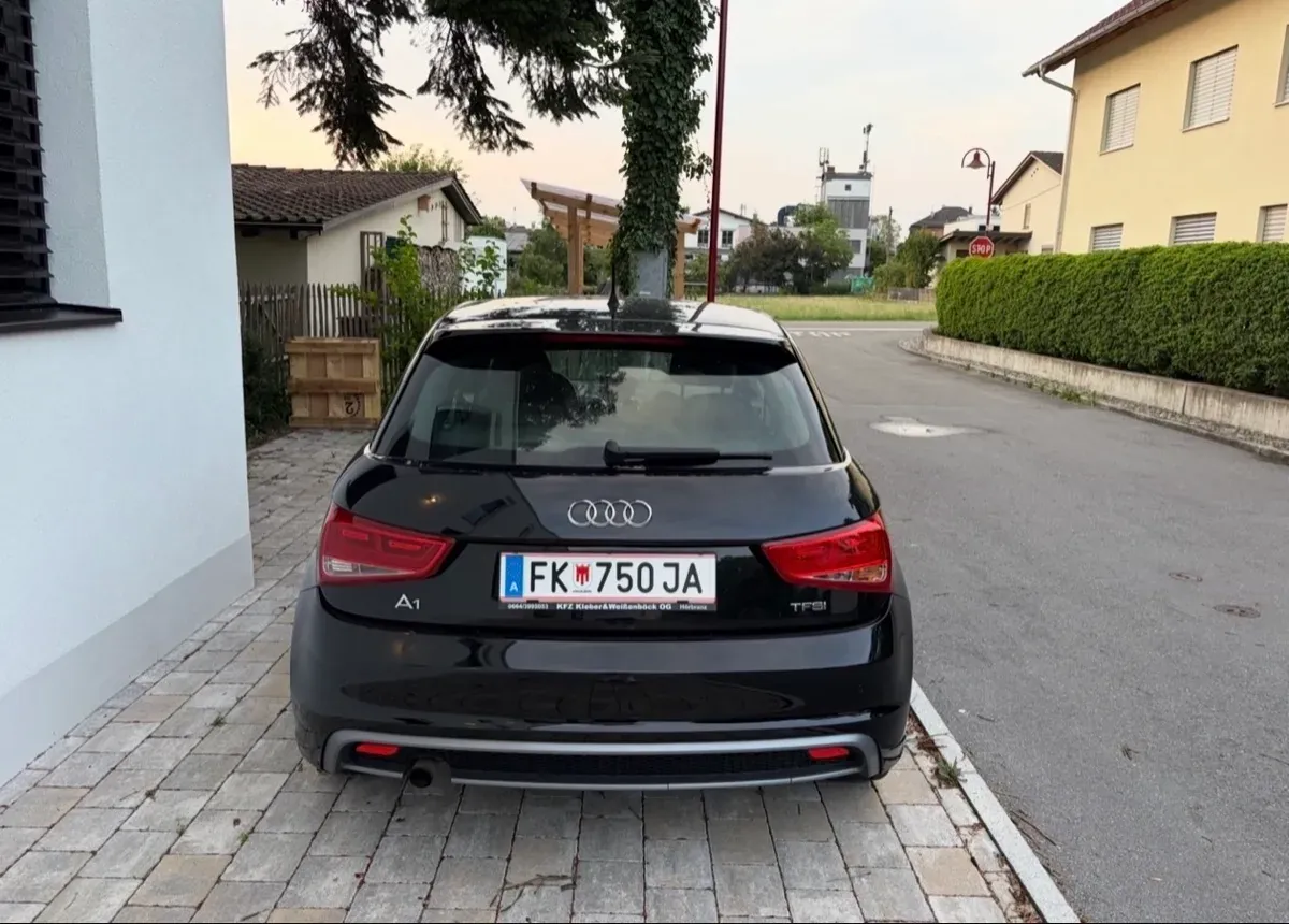 Audi A1 2013 photo 2