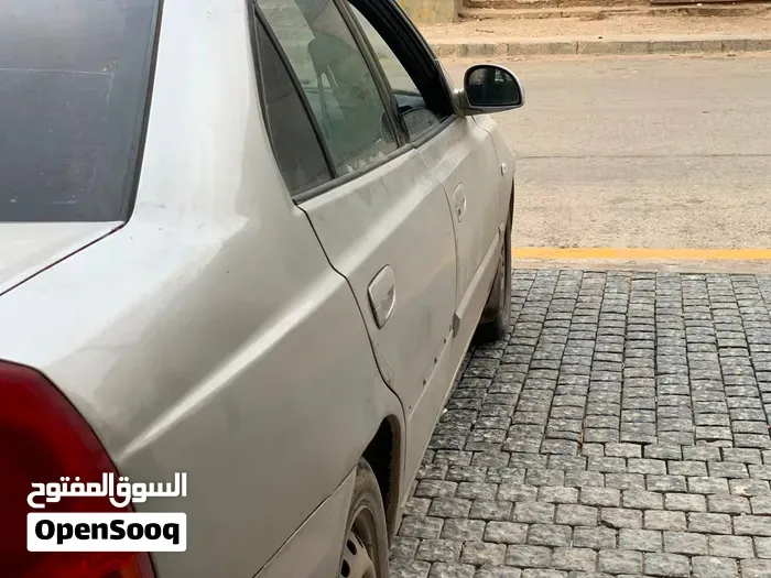 Hyundai Verna 2005 photo 4
