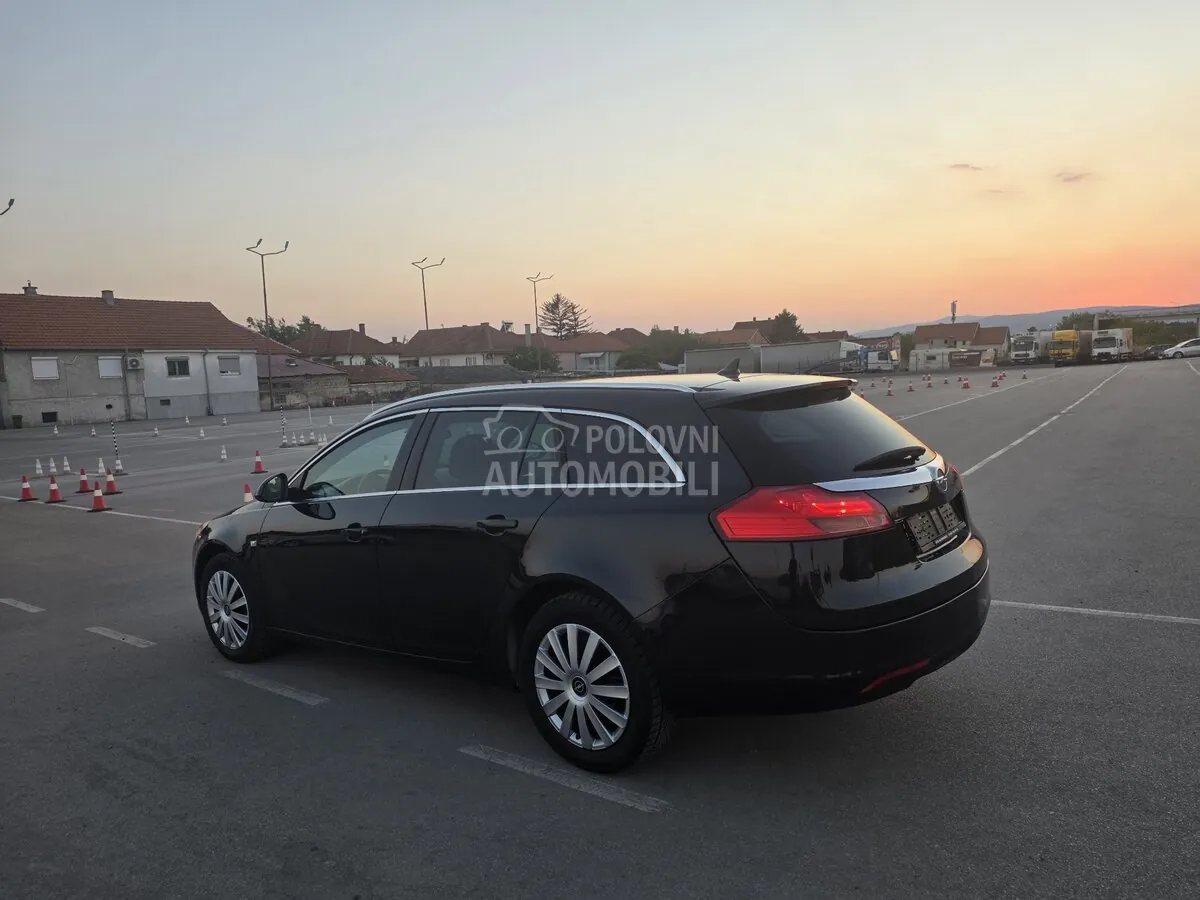 Opel Insignia 2010 photo 4