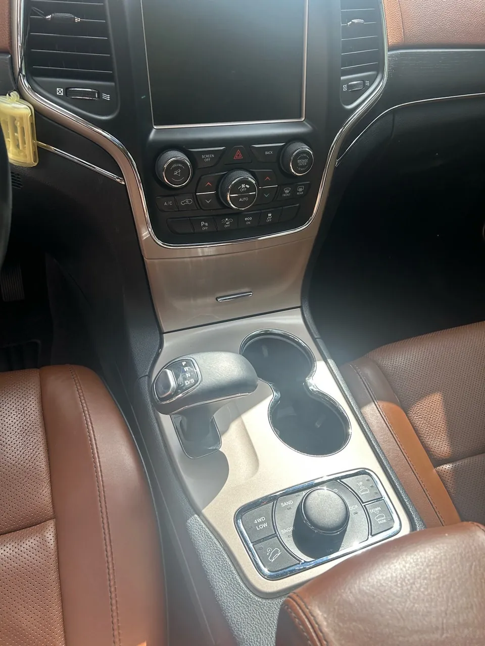 Jeep Grand Cherokee L 2015 photo 5
