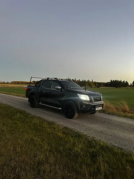 Nissan Navara 2016 photo 2