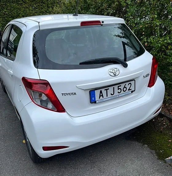 Toyota Yaris 2014 photo 3