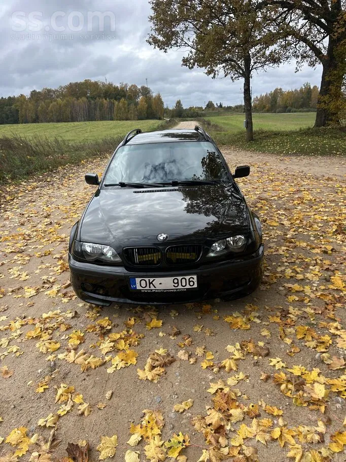 BMW 320 2003 photo 2