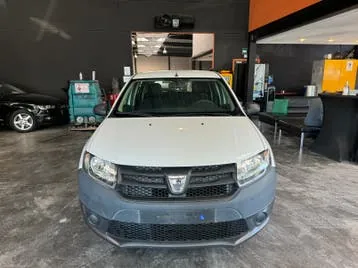 Dacia Sandero 2015 photo 2