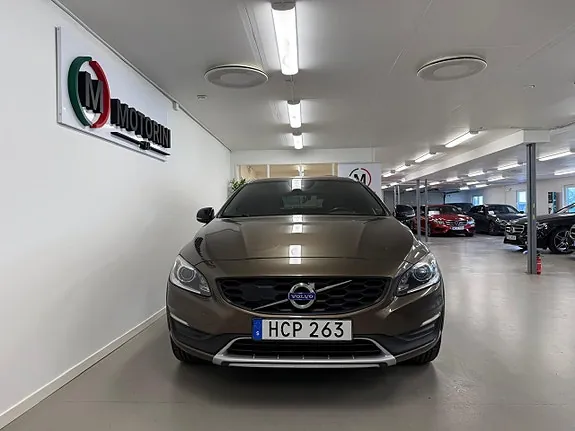 Volvo V60 Cross Country 2016 photo 3