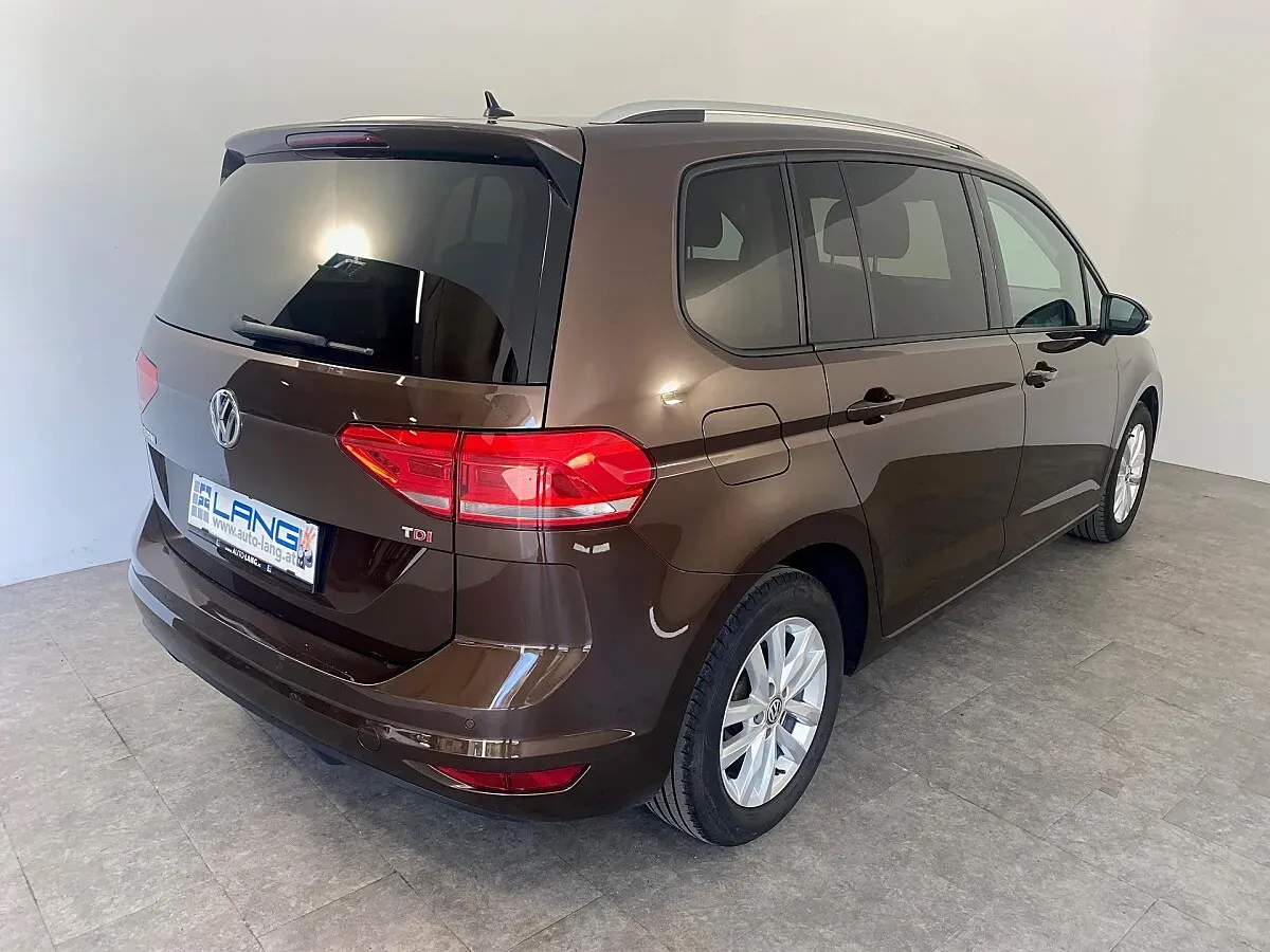 Volkswagen Touran 2017 photo 3