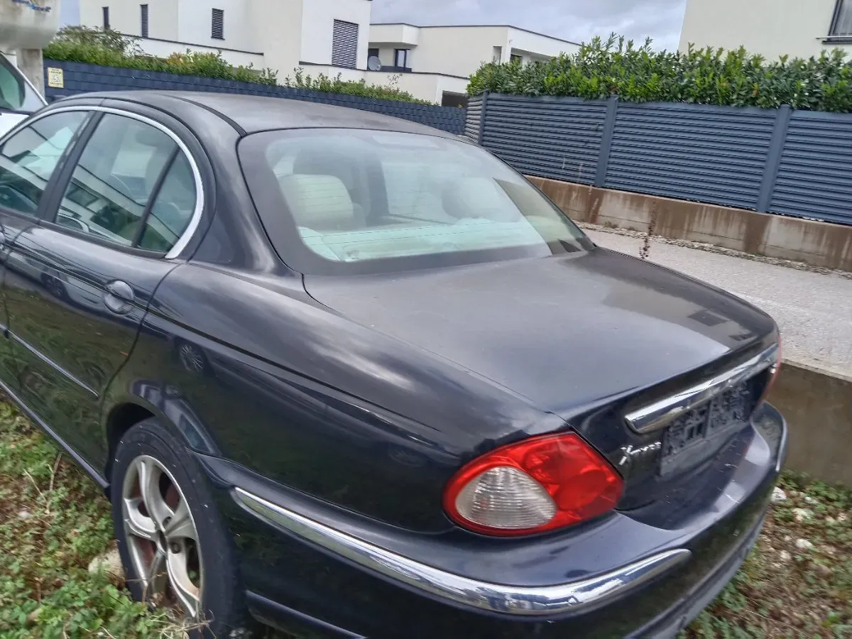 Jaguar X-Type 2005 photo 3