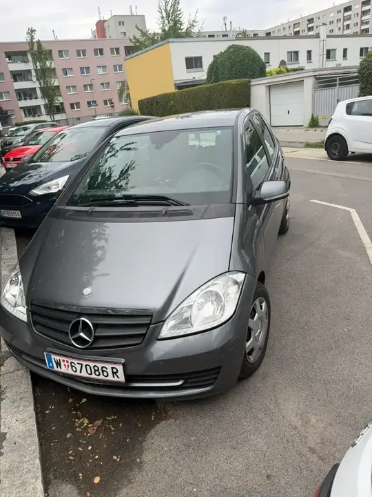 Mercedes-Benz A-Class 2012 photo 3