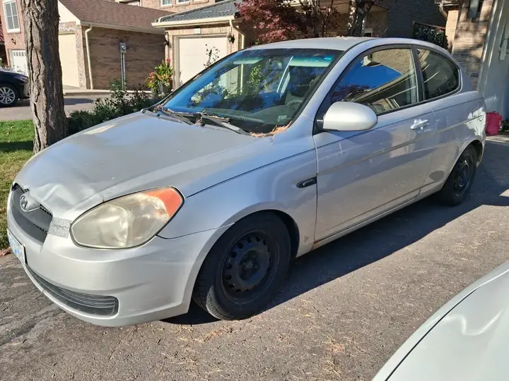 Hyundai Accent 2009 photo 3