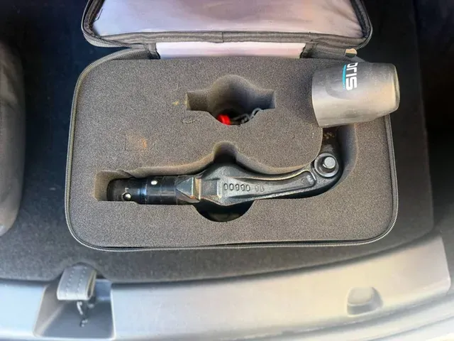 Tesla Model Y 2022 photo 2