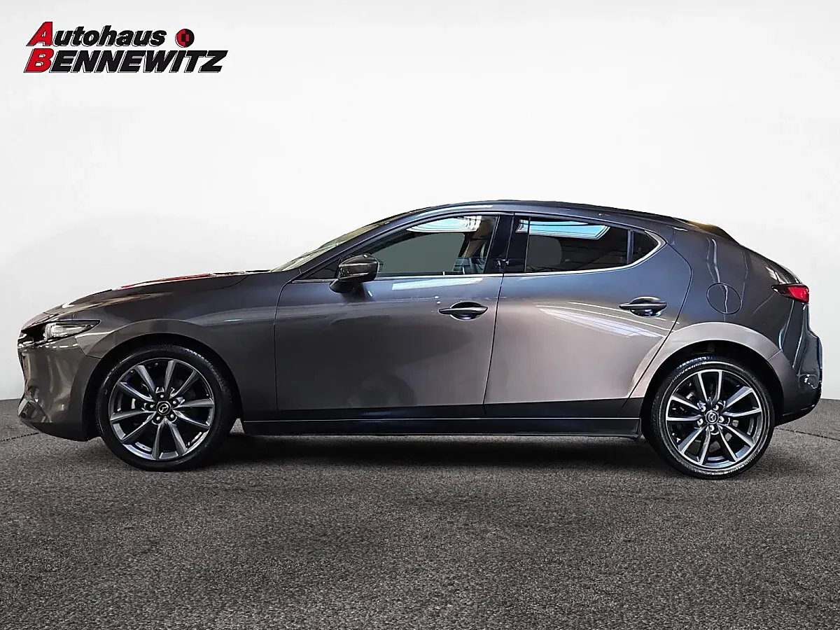 Mazda Mazda3 2024 photo 2