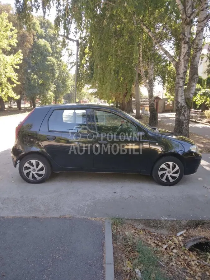 Fiat Punto 2009 photo 4