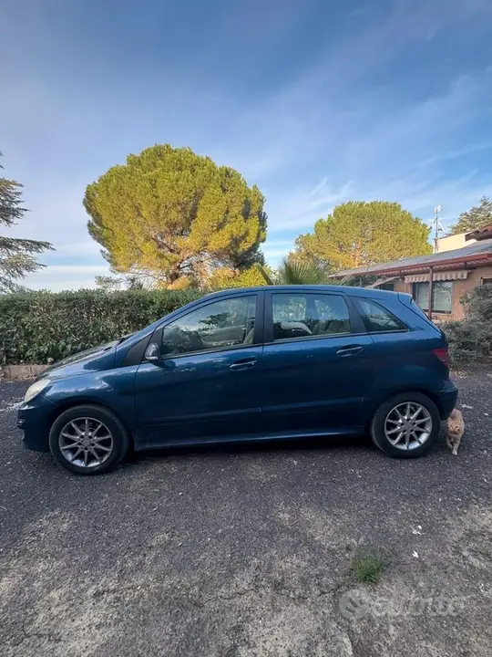 Mercedes-Benz B-Class 2008 photo 3