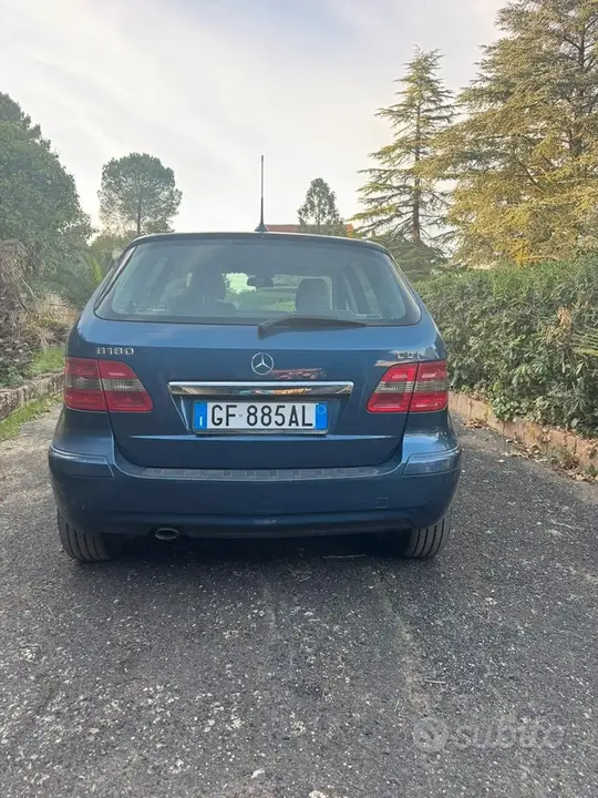 Mercedes-Benz B-Class 2008 photo 2