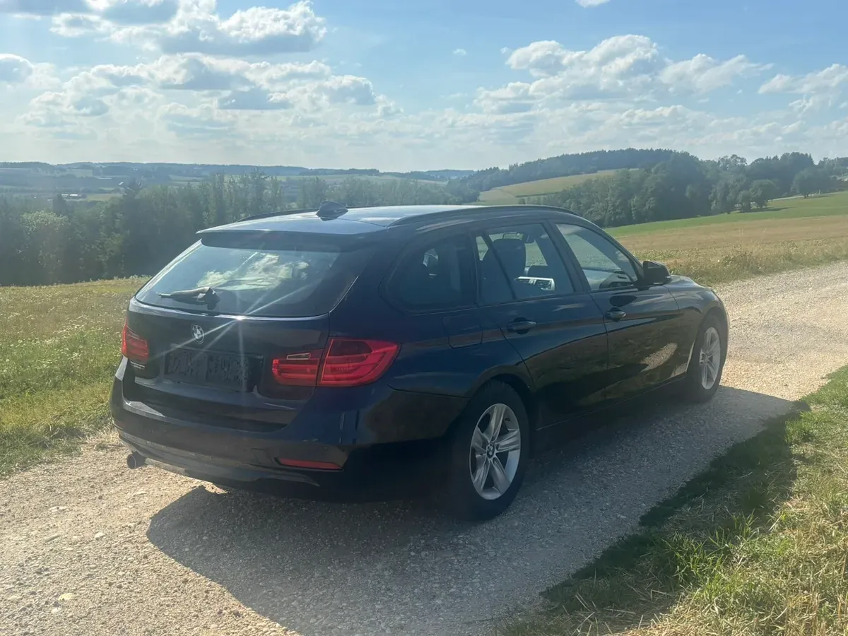 BMW 3 Series 2013 photo 3
