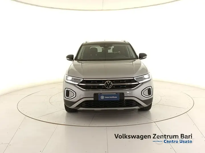 Volkswagen T-Roc 2023 photo 3