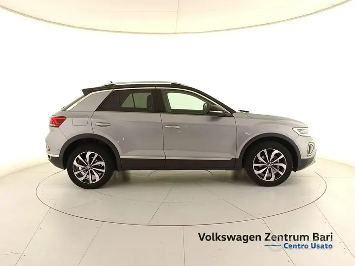 Volkswagen T-Roc 2023 photo 5