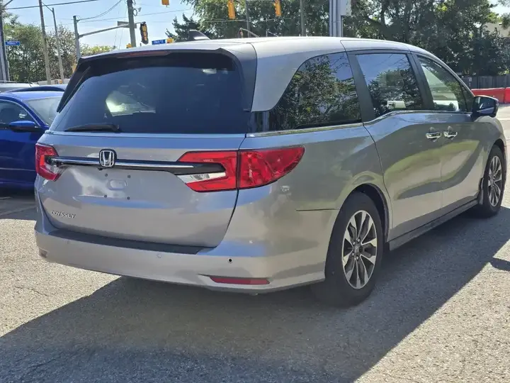 Honda Odyssey 2022 photo 4