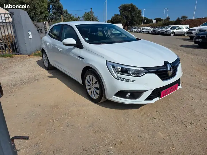 Renault Megane 2016 photo 2