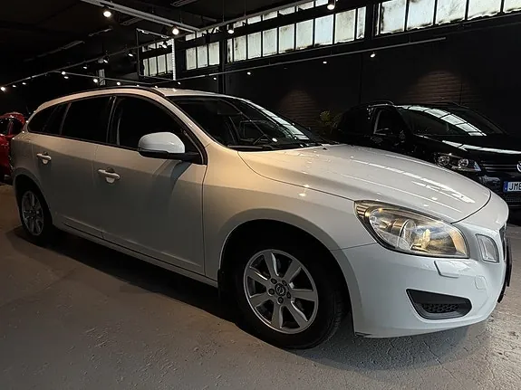 Volvo V60 2012 photo 4
