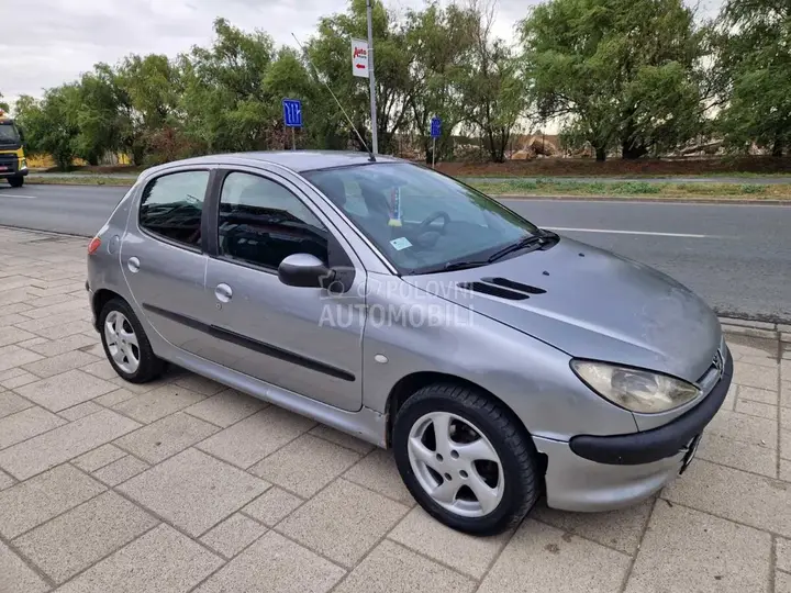 Peugeot 206 2005 photo 3