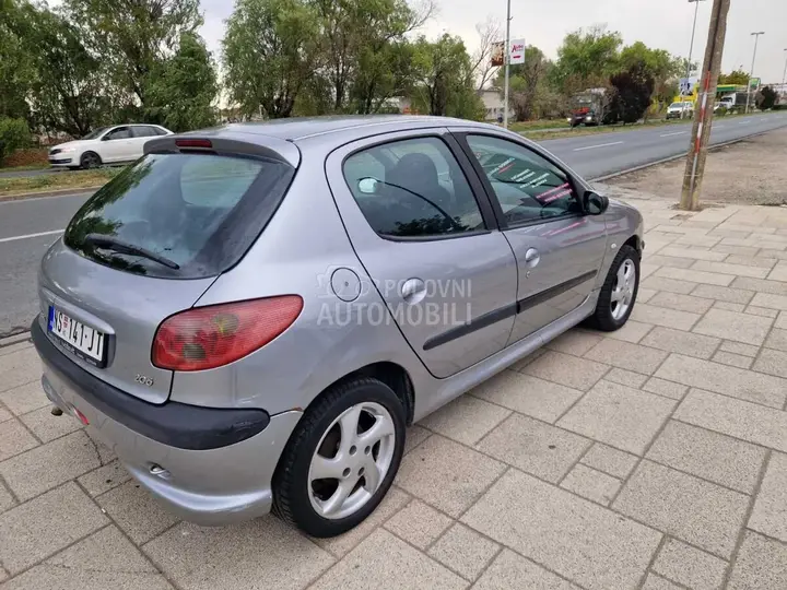 Peugeot 206 2005 photo 2