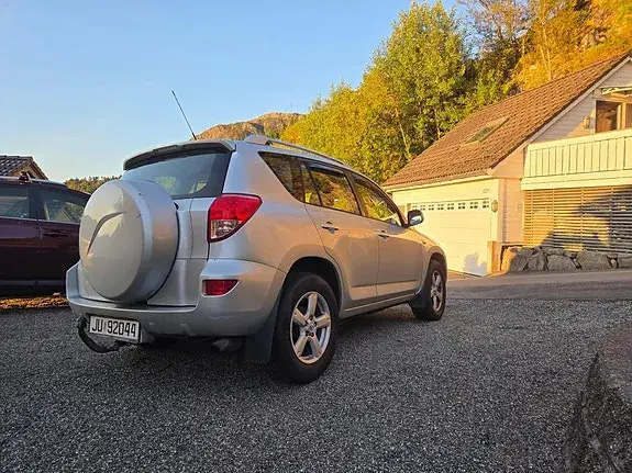 Toyota Rav4 2006 photo 3