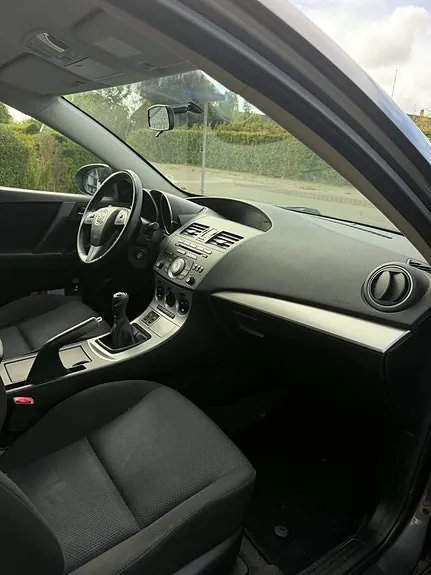 Mazda 3 2010 photo 5