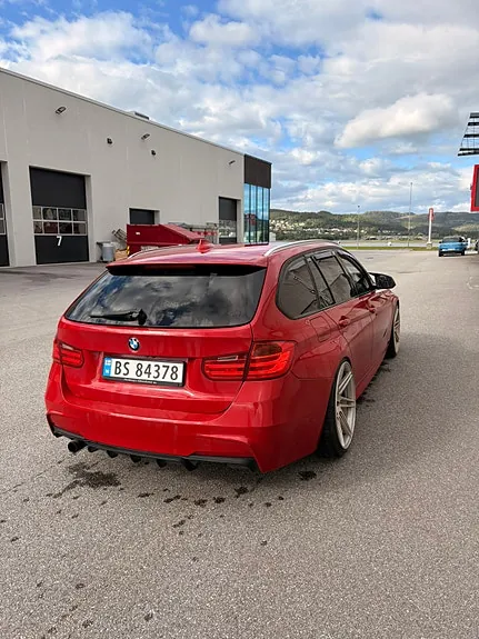 BMW 316D 2013 photo 2