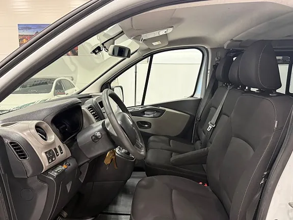 Renault Trafic 2016 photo 5