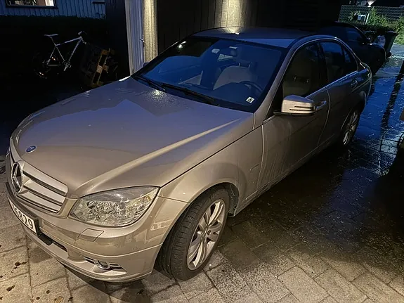 Mercedes-Benz C220 D 2008 photo 3