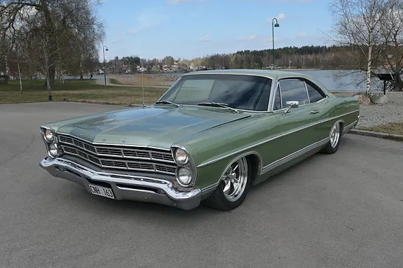 Ford Galaxie 1967 photo 2