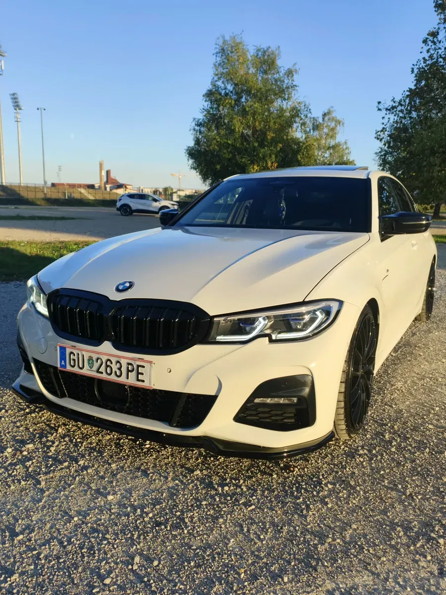 BMW 3 Series 2020 photo 3