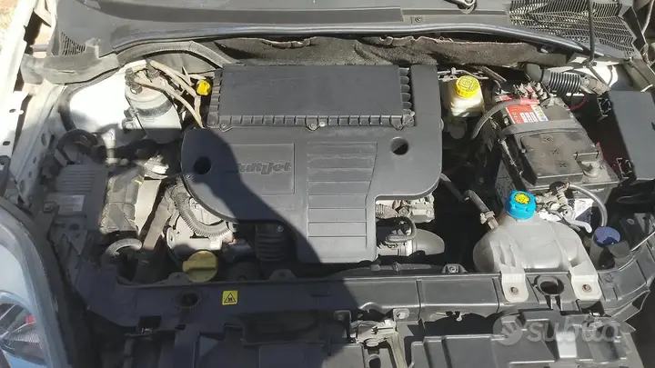 Fiat Grande Punto 2008 photo 3