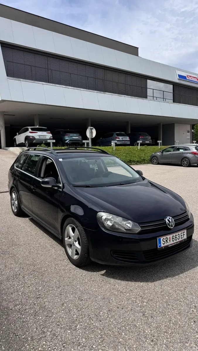 Volkswagen Golf 2011 photo 3