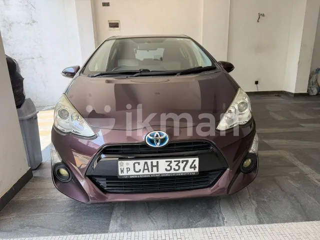 Toyota Aqua 2015 photo 2