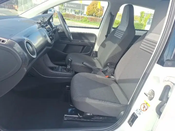 Volkswagen Up 2021 photo 5
