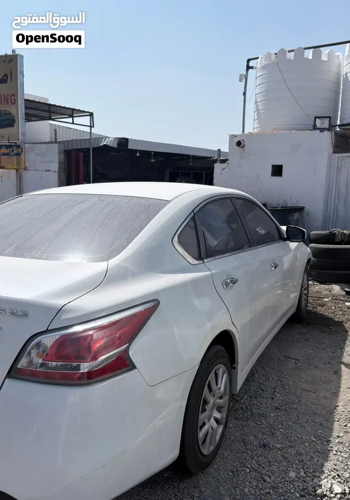 Nissan Altima 2013 photo 4