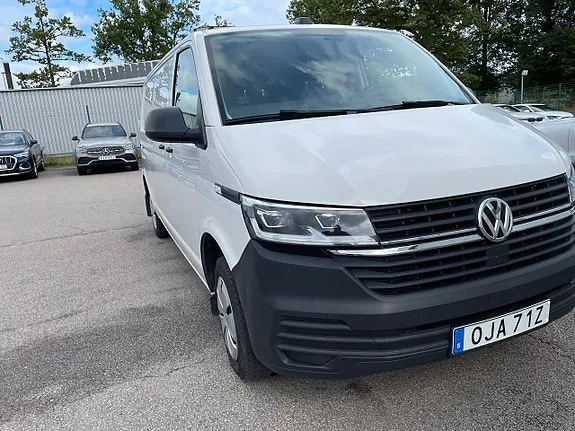 Volkswagen Transporter 2024 photo 2